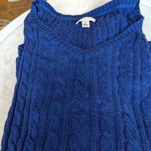 Croft and Barrow v-neck sweater size Large